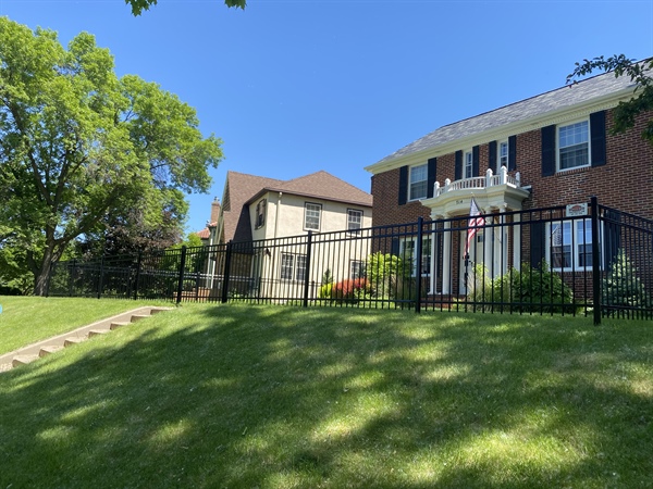 Durable and Stylish Aluminum Fencing in Minneapolis